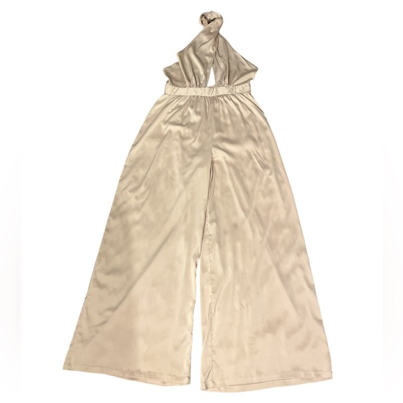 NASTY GAL | WOMEN’S CHAMPAGNE SATIN LET HER DANCE WIDE LEG JUMPSUIT SIZE 10 NWT - Picture 2 of 9